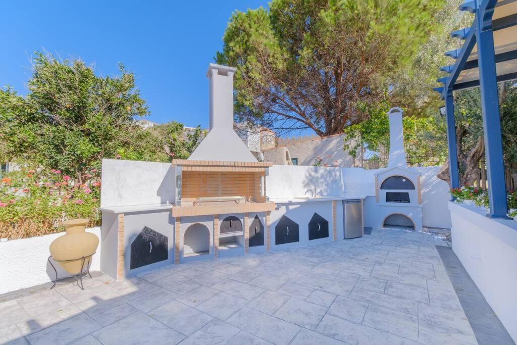 Lefkathia Beach Villa - Gated Beach-Front Private Villa At Lefkathia Beach, Chios! Volissos Exterior photo